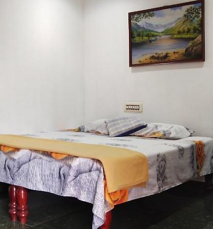 Floral Homestay Thekkady Zewnętrze zdjęcie